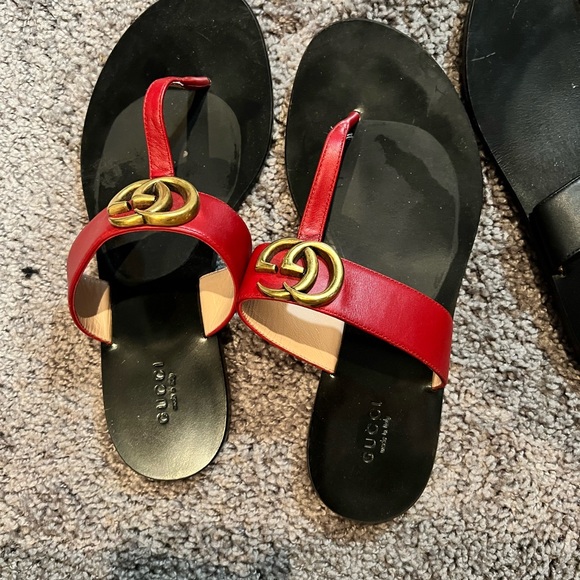 2 pair of Authentic Gucci sandals.. 250.00 per pair - Picture 4 of 4
